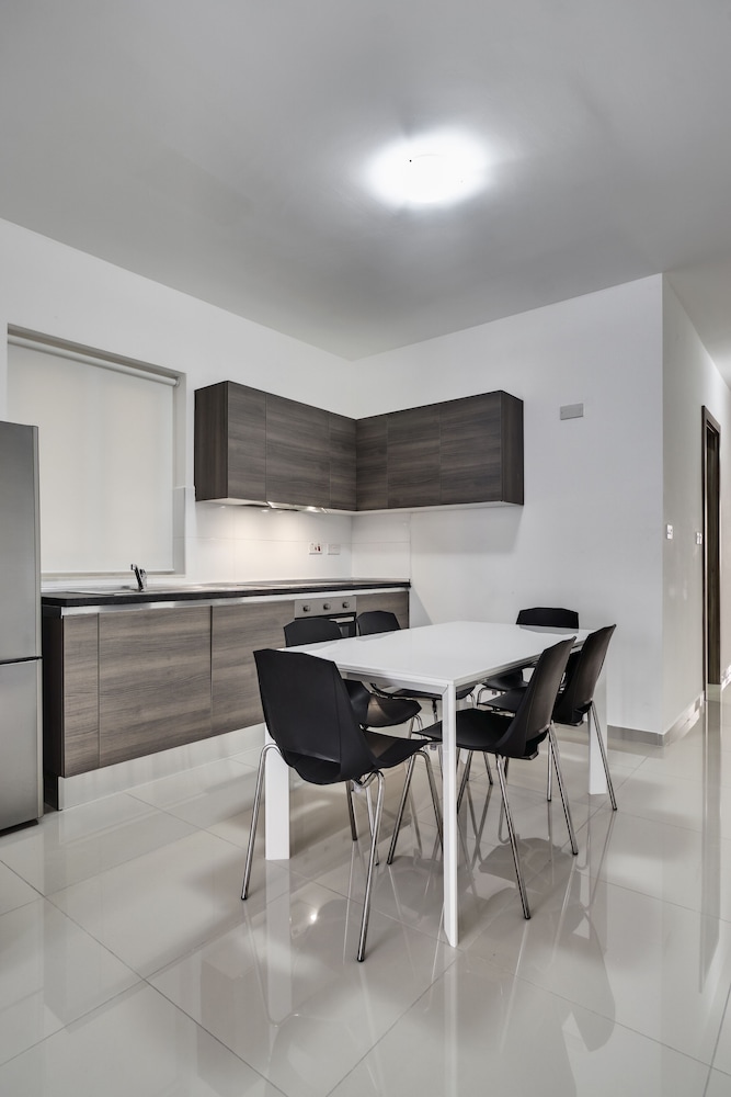 The Village Apartments 39/50