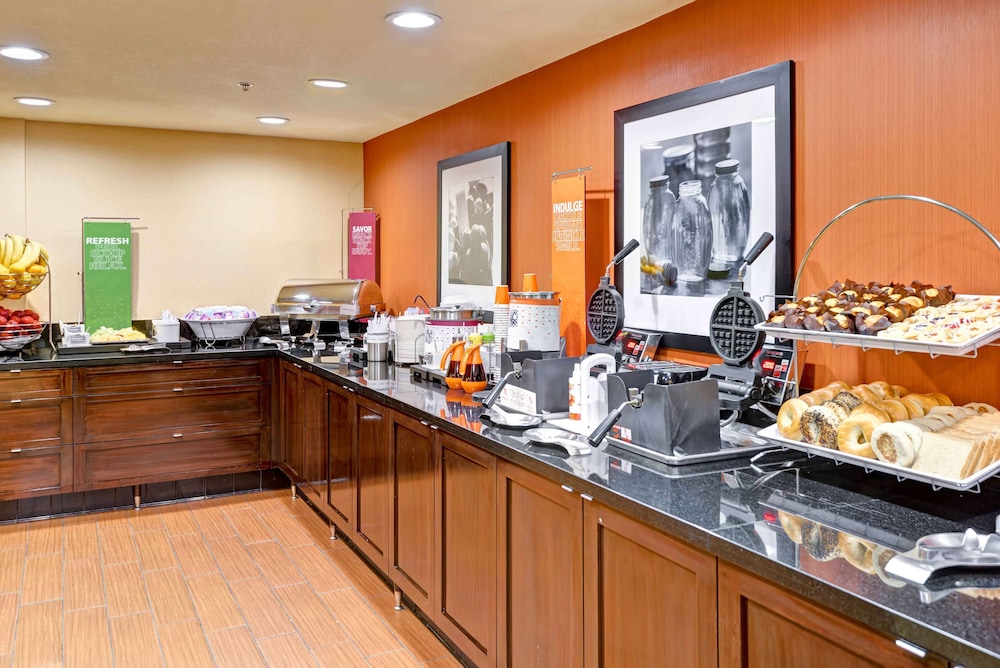 restaurant-cafeteria