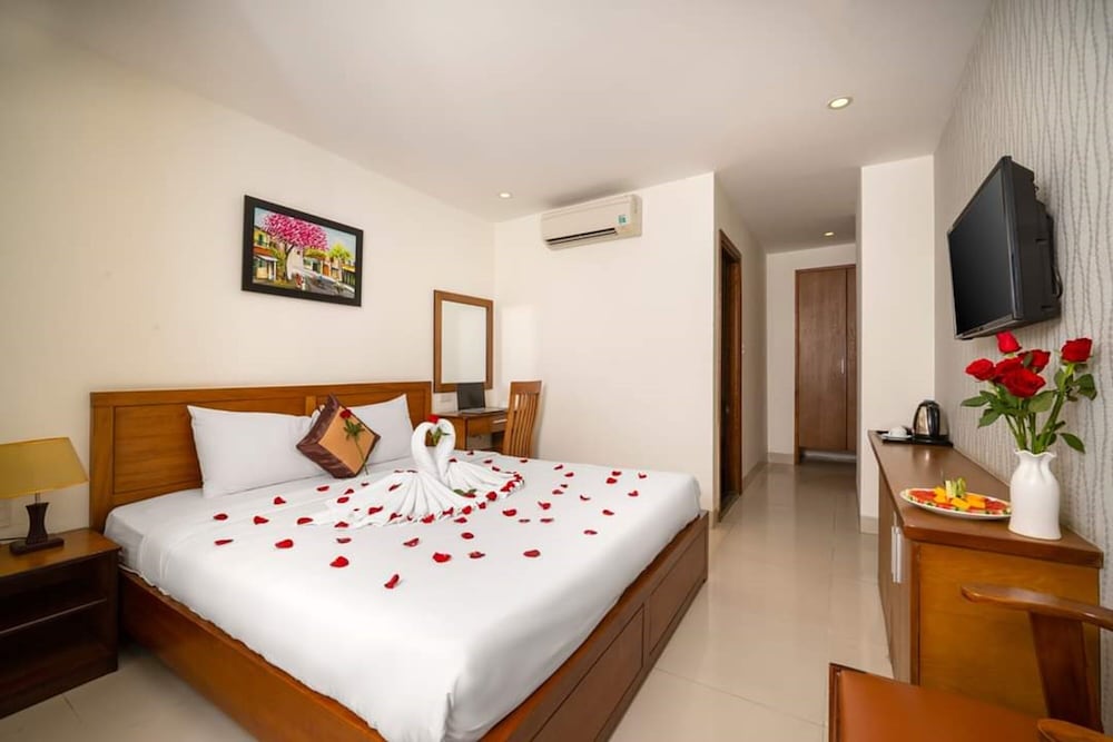 Lan Nhi Hotel 38/54