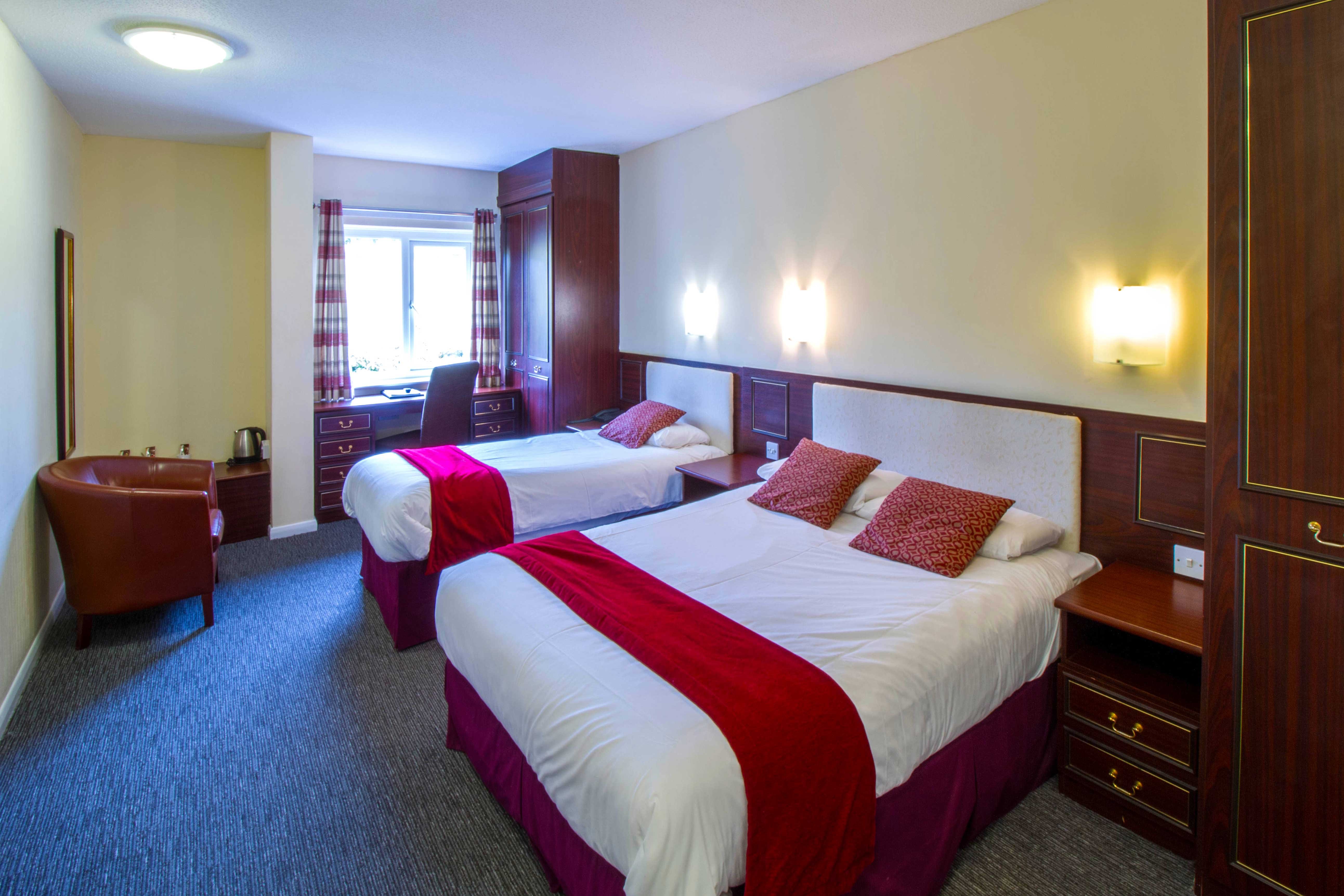 Springfield Hotel & Health Club 5/48