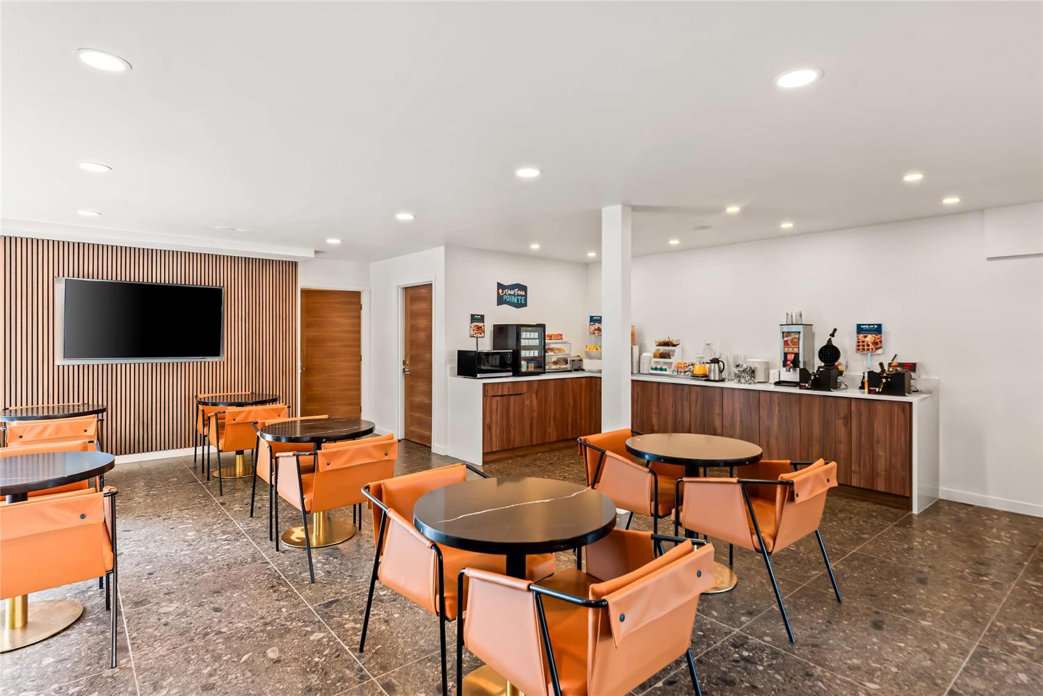 Clarion Pointe Mount Vernon - Burlington WA 24/28