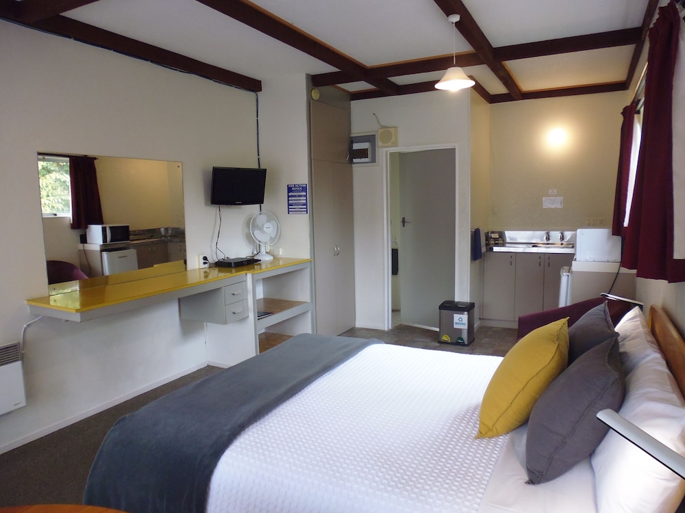 Spa Lodge Motel 17/49