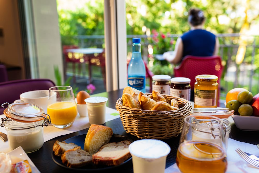 Hotel Restaurant Les 2 Rives 36/48