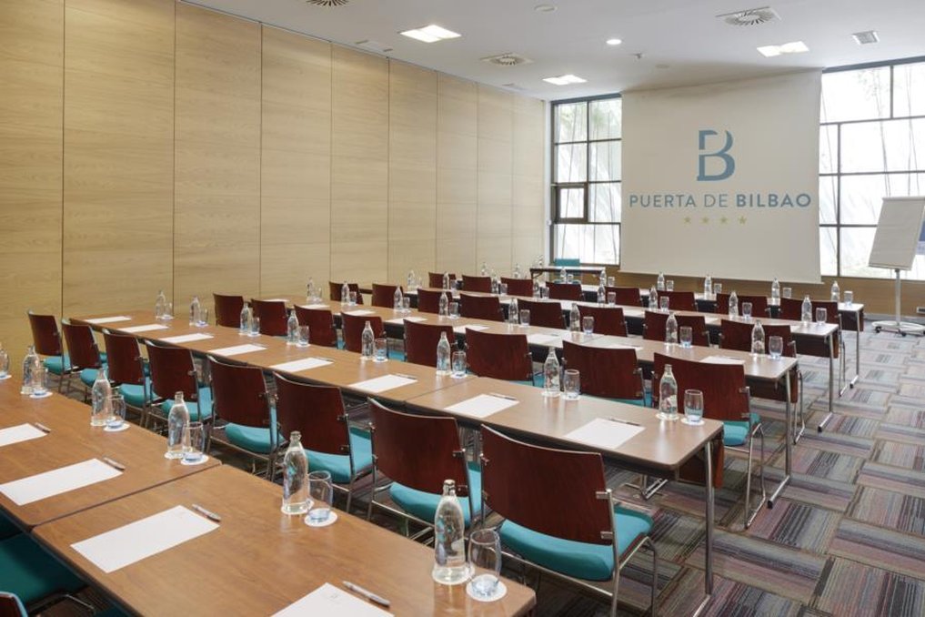 Hotel Puerta de Bilbao 35/50
