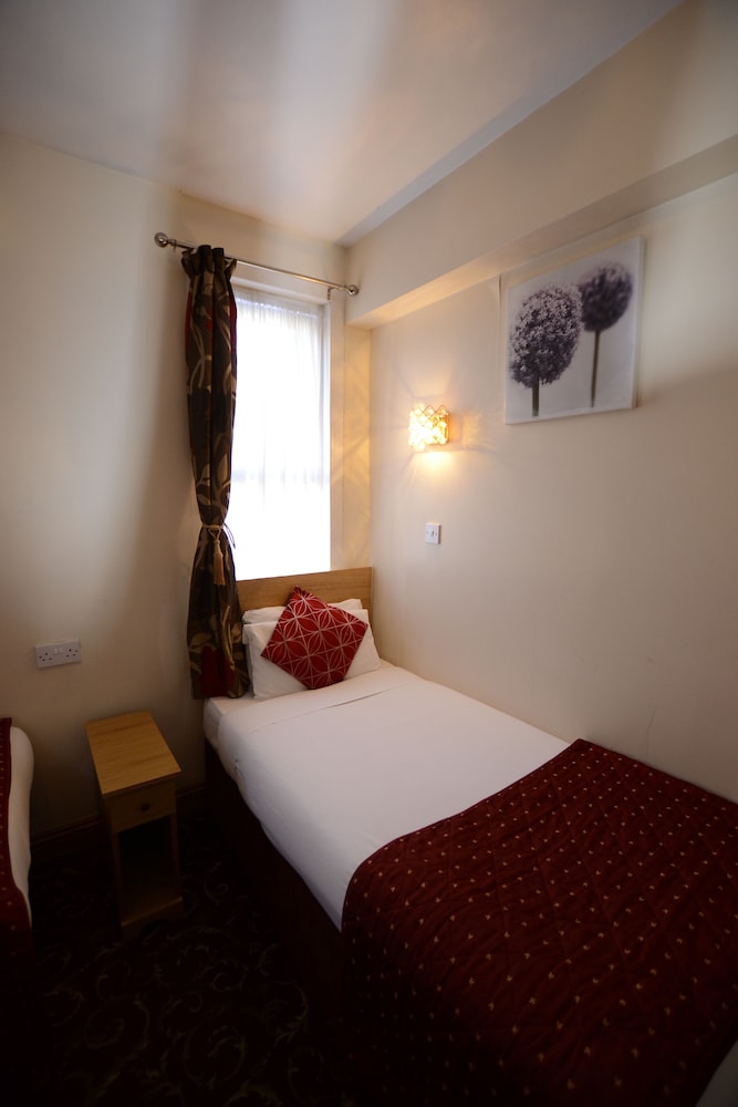 Britannia Inn Hotel Ilford 21/64