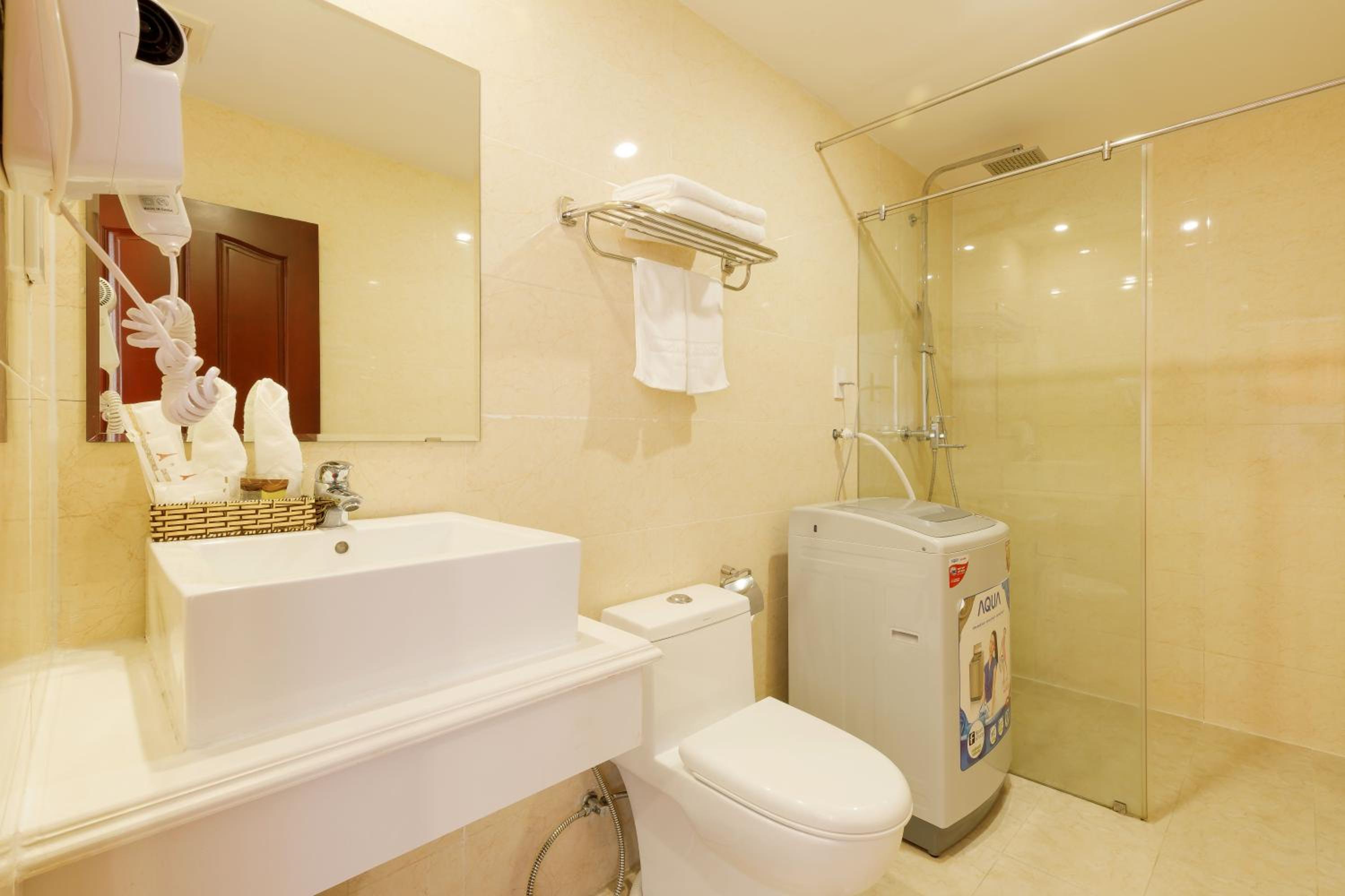 1 Bedroom, Apartment, Queen Bed, No Window، Paris Nha Trang Hotel & Apartment 2/3