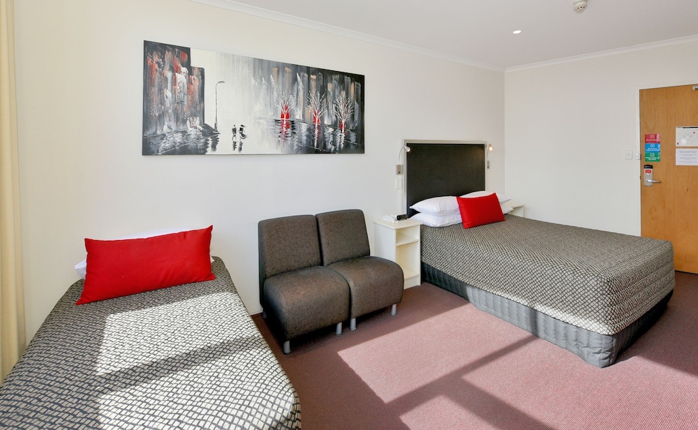 Atlantic Tower Motor Inn 12/45