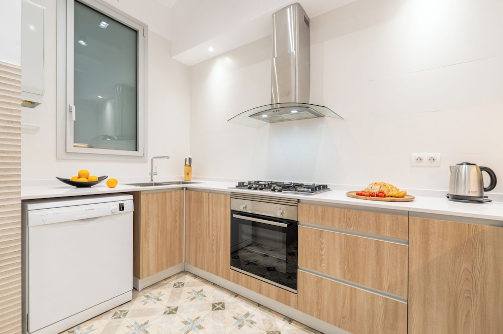 Fuster Apartments 4/50