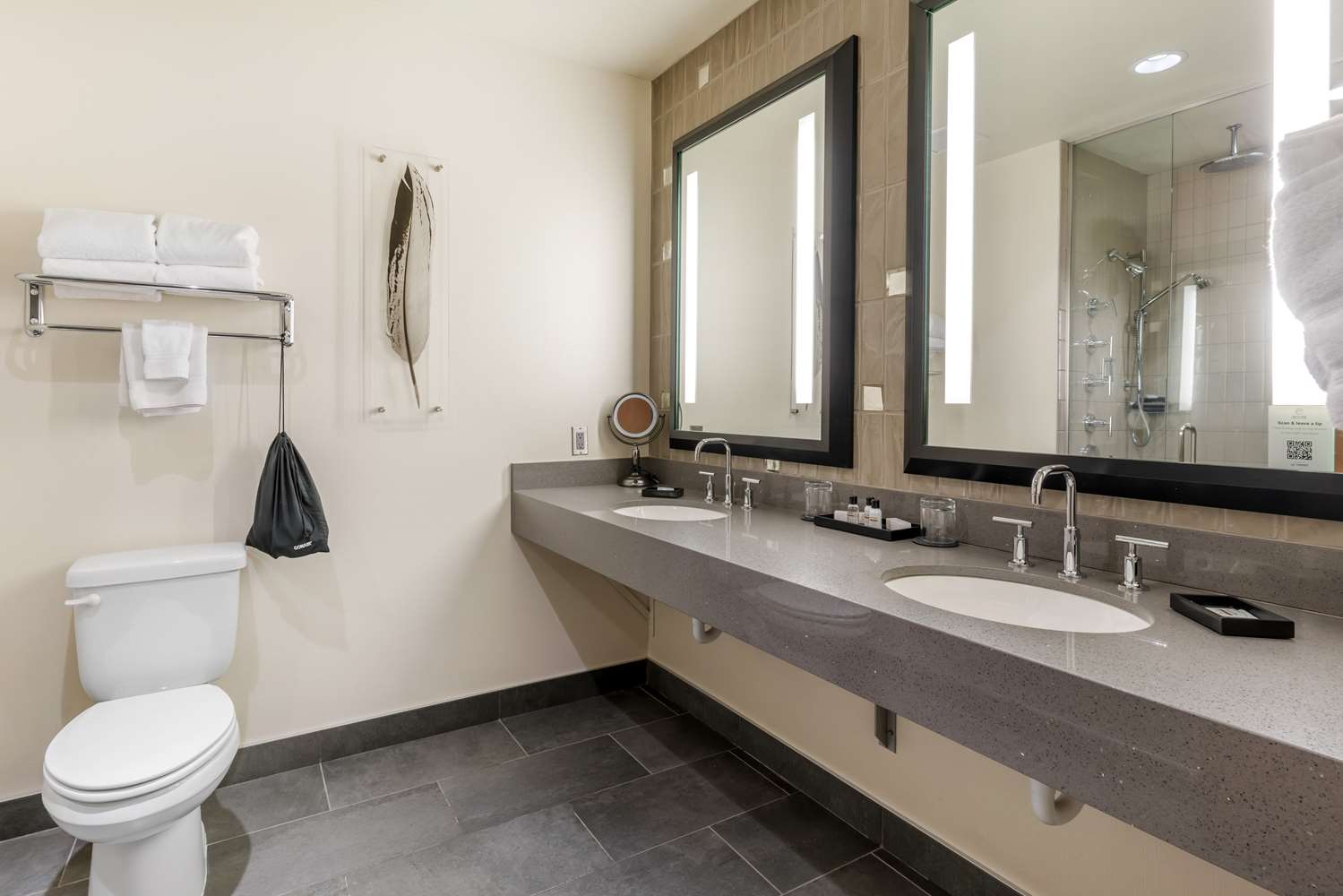 Best Western Premier Boulder Falls Inn 64/66