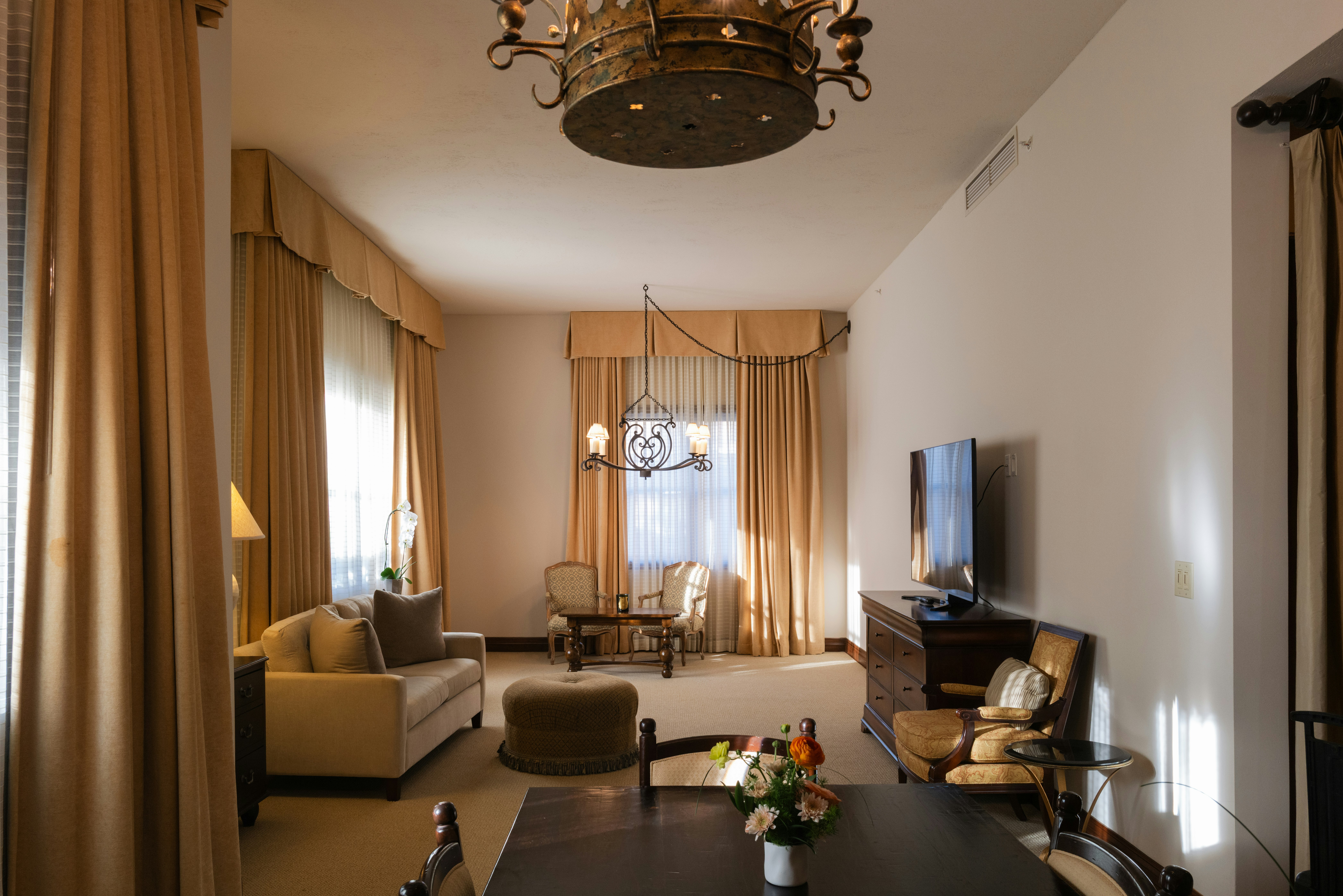 Hotel Granduca Houston 54/87