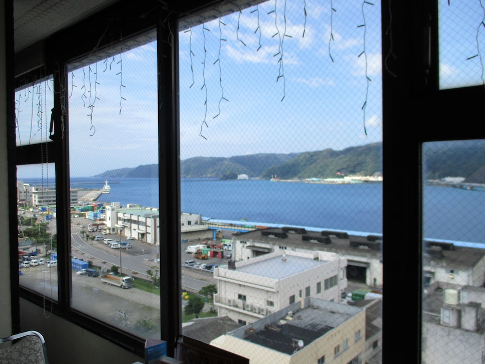 Amami Port Tower Hotel 40/48