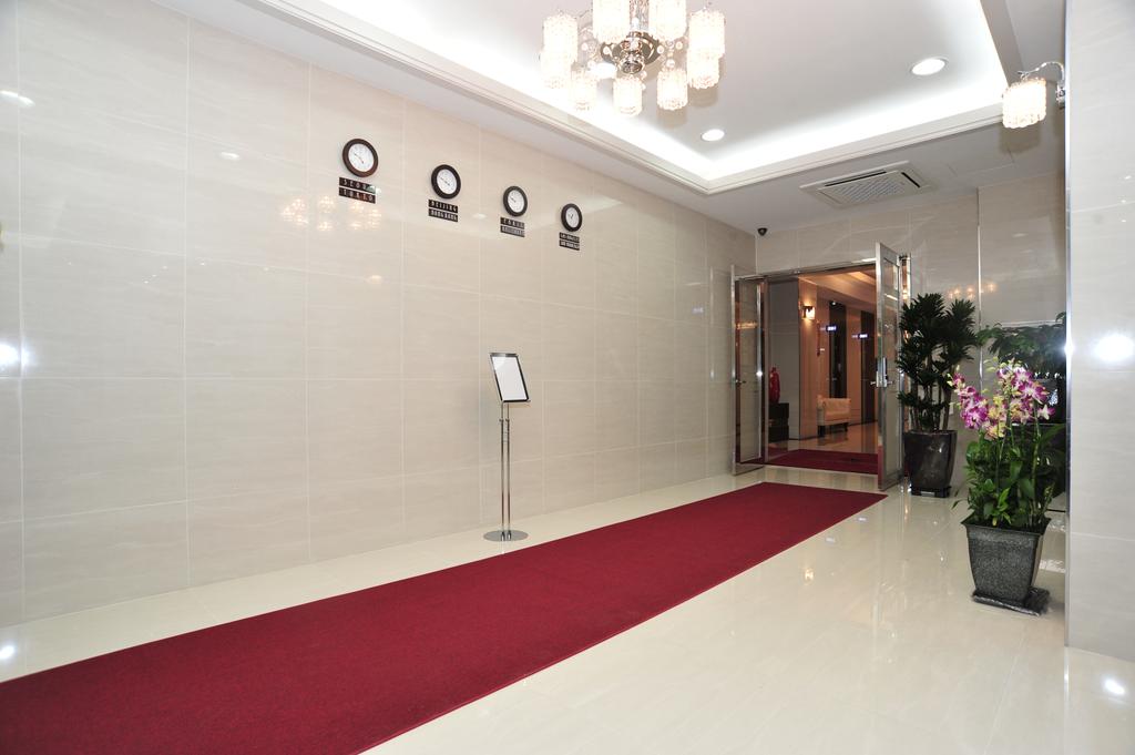 Global Inn Dongdaemun City Days Inn 8/21