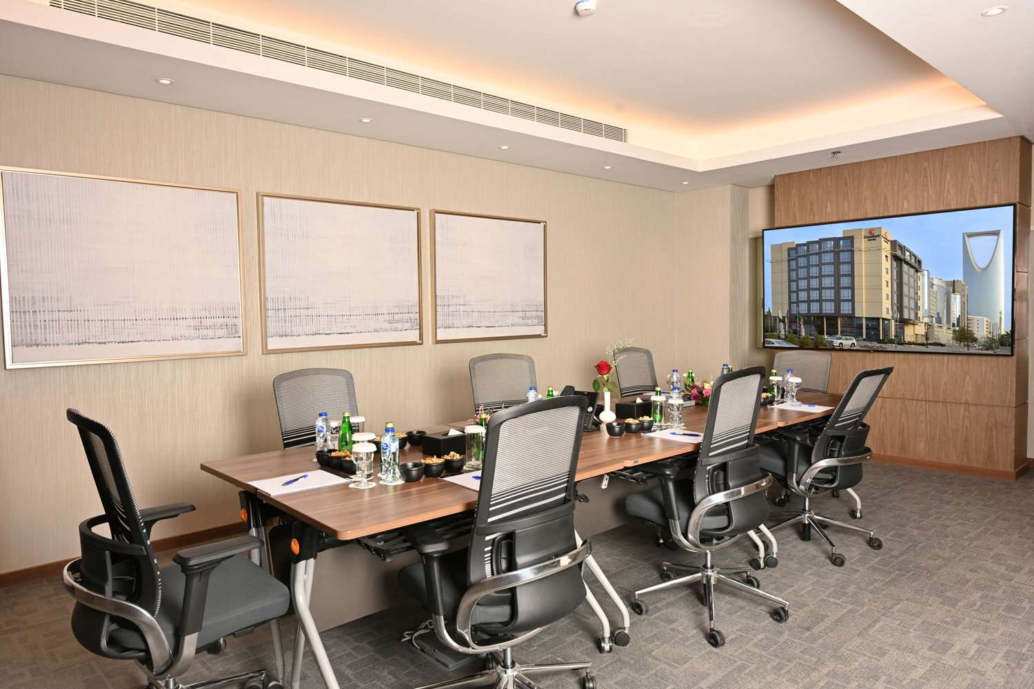 فندق كومفورت الرياض(Comfort Hotel Riyadh Olaya) 27/33