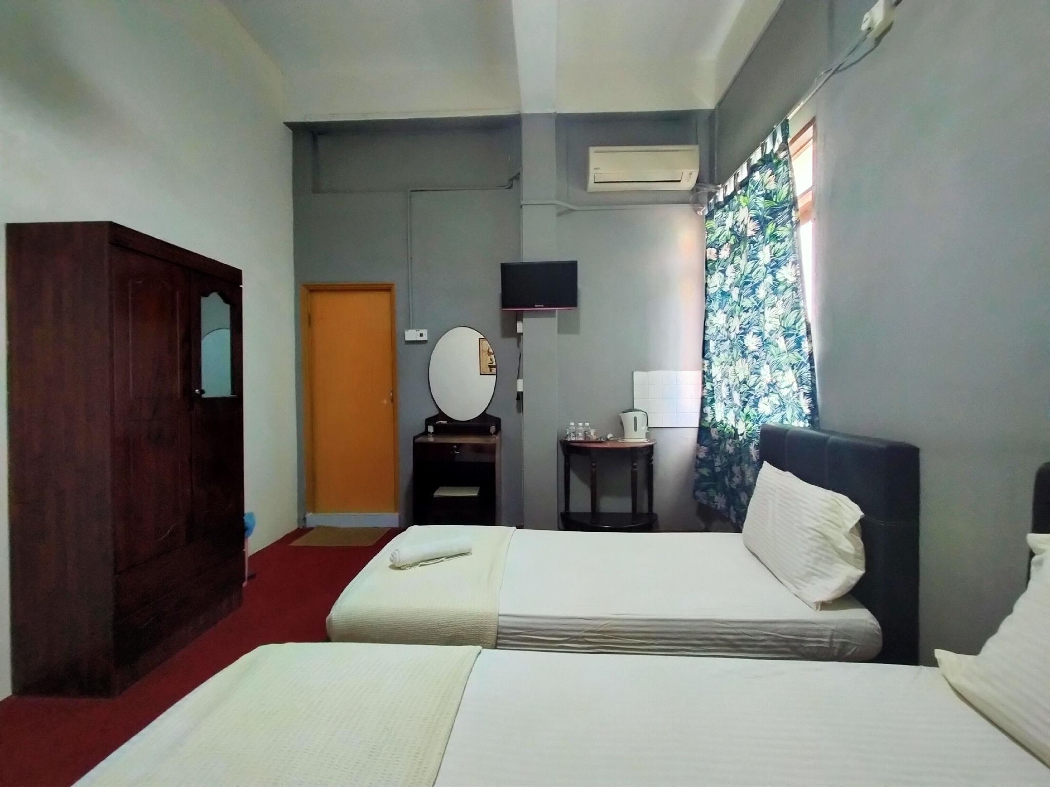SPOT ON 89994 Rz Gold Hotel 22/38