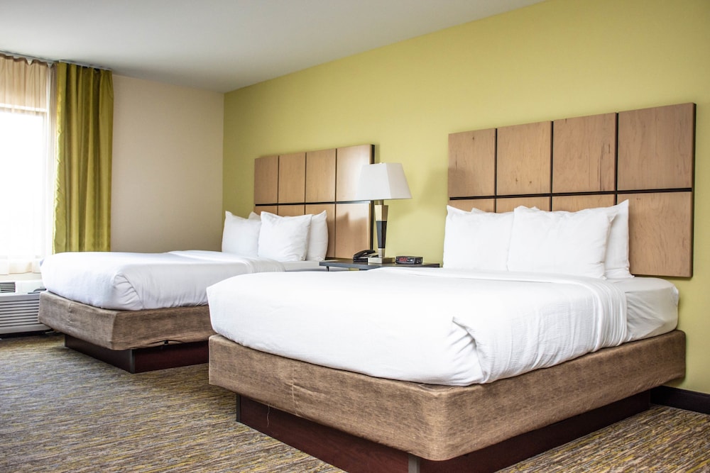 CANDLEWOOD SUITES OVERLAND PARK 13/59