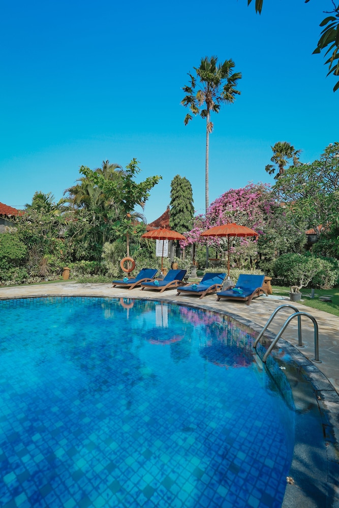 Parigata Villas Resort 28/40