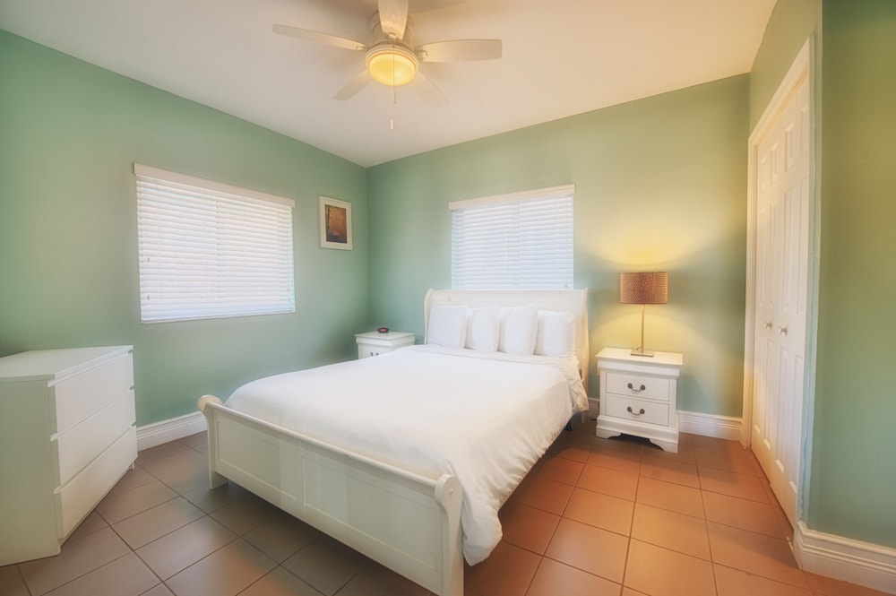 Hollywood Beachside Boutique Suites 19/46