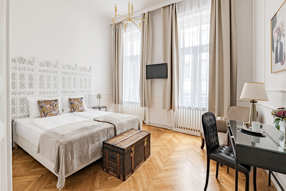 House Beletage 22/71