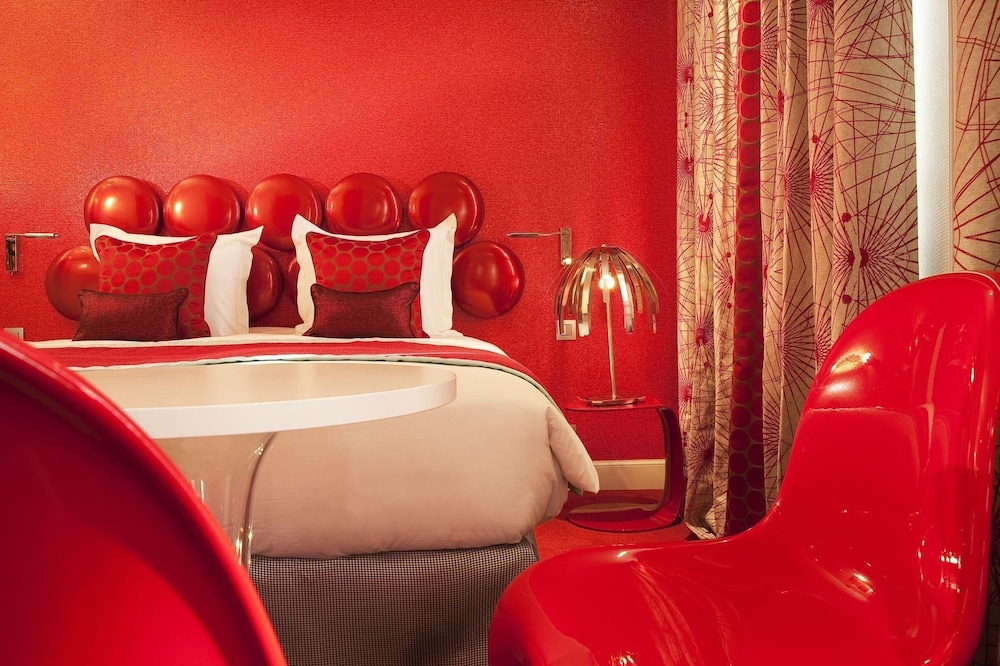 Hotel Le Petit Paris 28/63