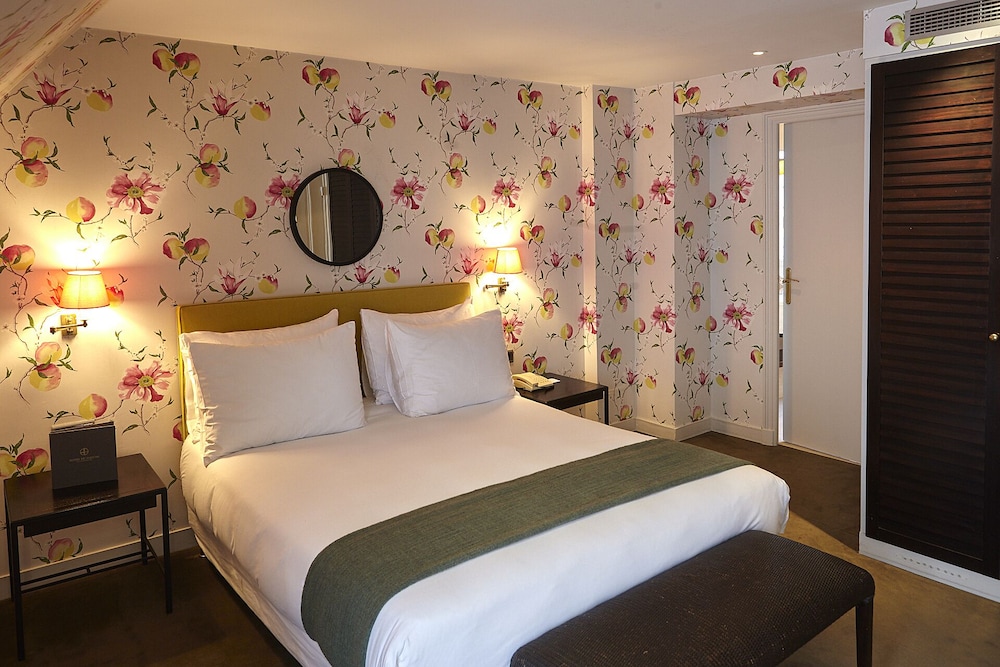 HOTEL DU DANUBE SAINT GERMAIN 20/68