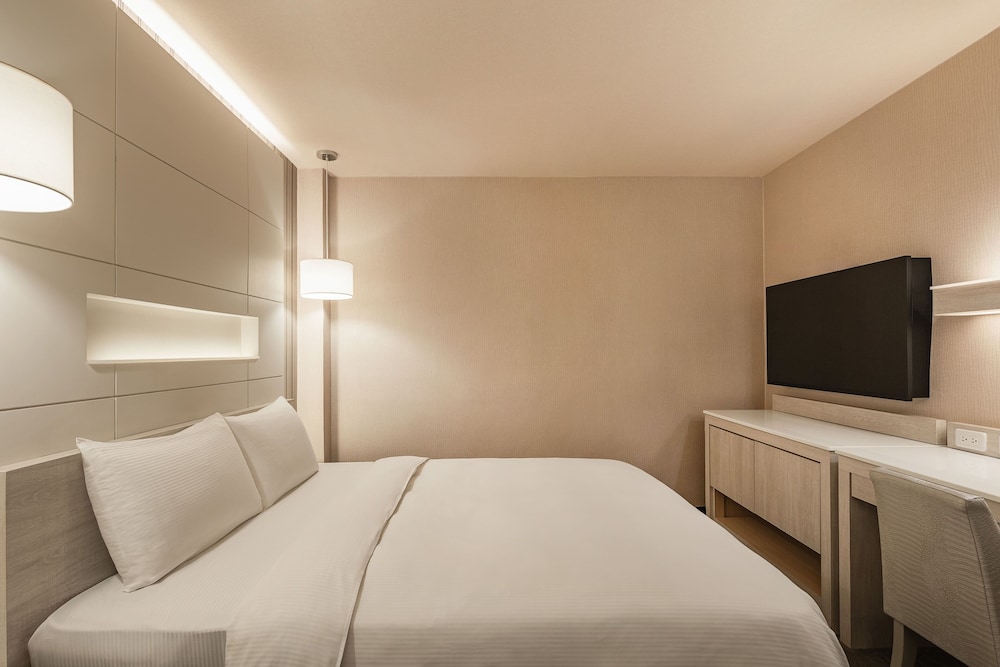 BUSINESS, DOUBLE BED