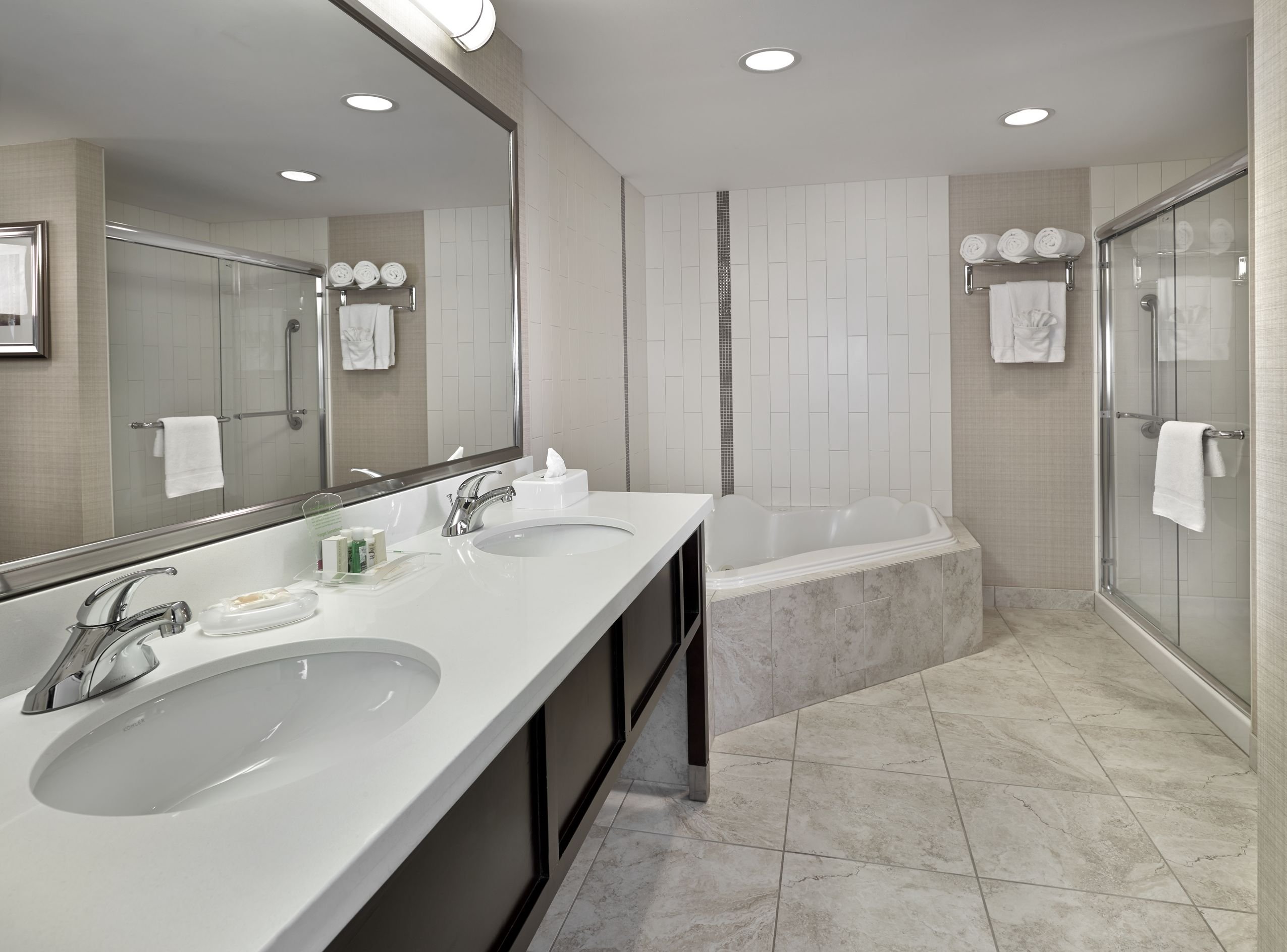 Holiday Inn Conference Ctr Edmonton South 72/72