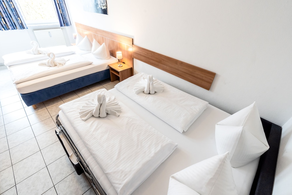 Hotel Fresh Inn 10/41