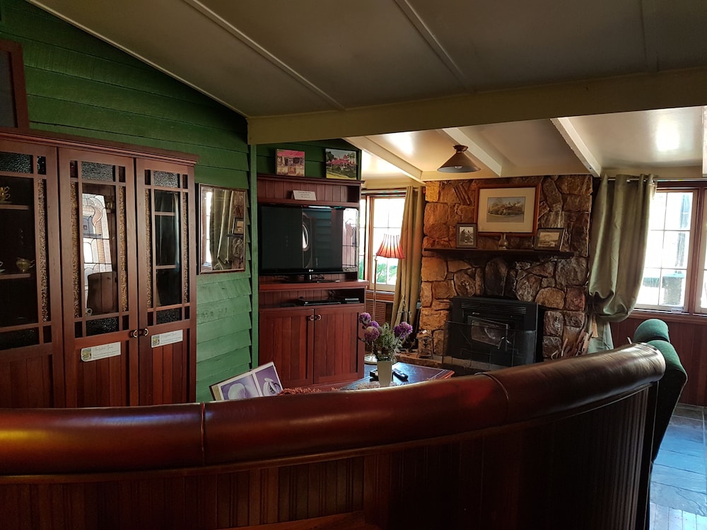 Bridgefield Guest House 27/50