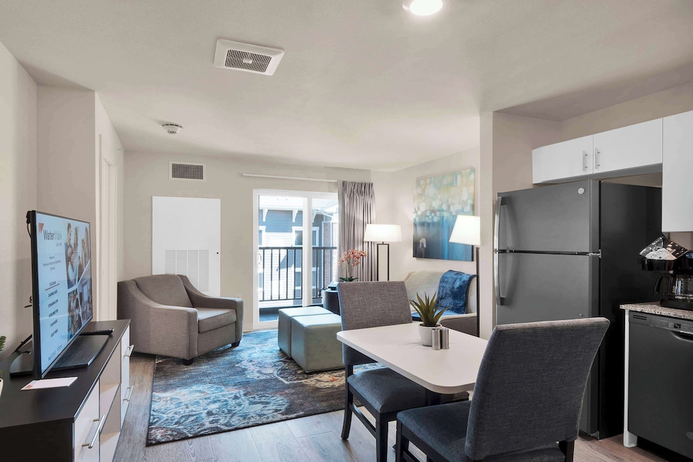 WaterWalk Extended Stay by Wyndham Charlotte - Arrowood 39/63