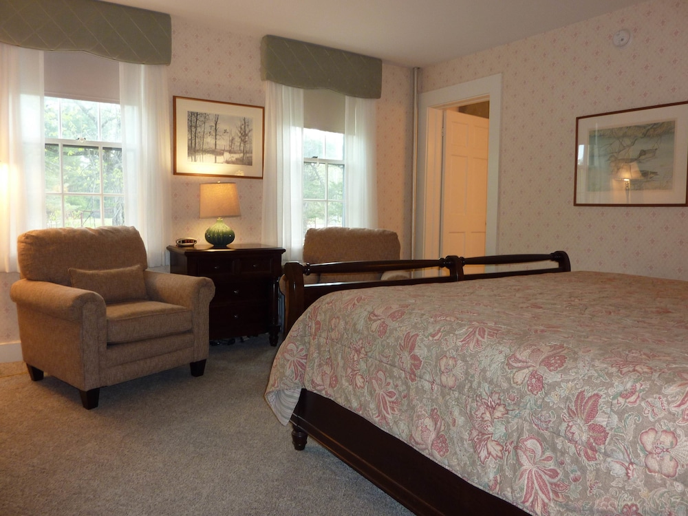 The Franconia Inn 35/74