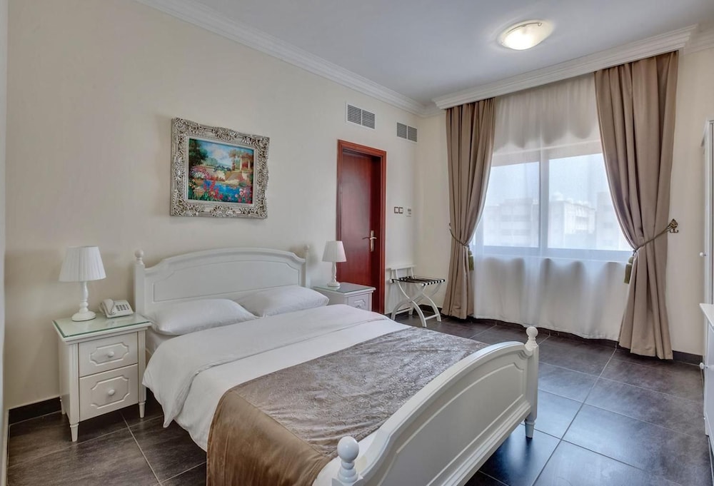 Royal Hotel Sharjah 9/24