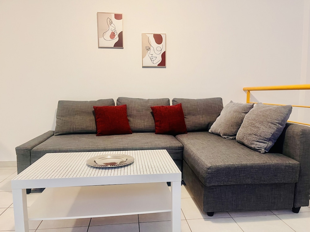 Elvita Apartments 24/50
