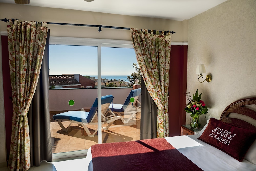 Hotel Los Arcos 39/63