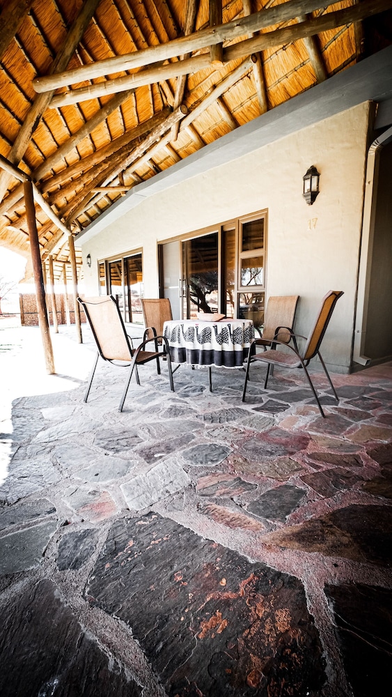Bagatelle Kalahari Game Ranch 17/51