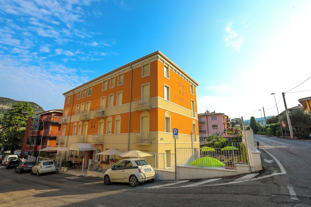 Hotel Villa Anthea 51/58