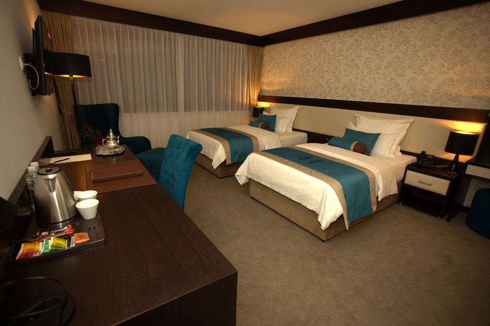 Malak Regency Hotel 24/72