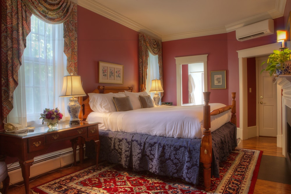 Francis Malbone House Inn 11/50
