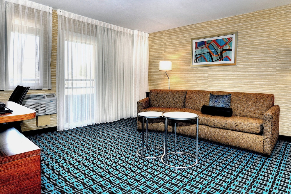 Suite, Multiple Beds, Balcony