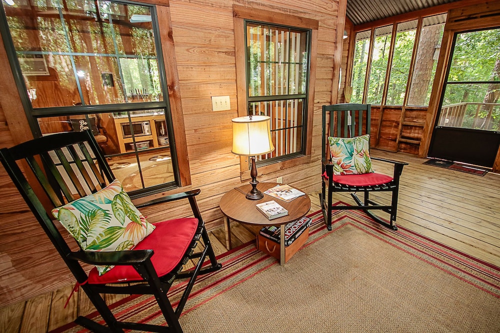 Cora s Cabins 39/50