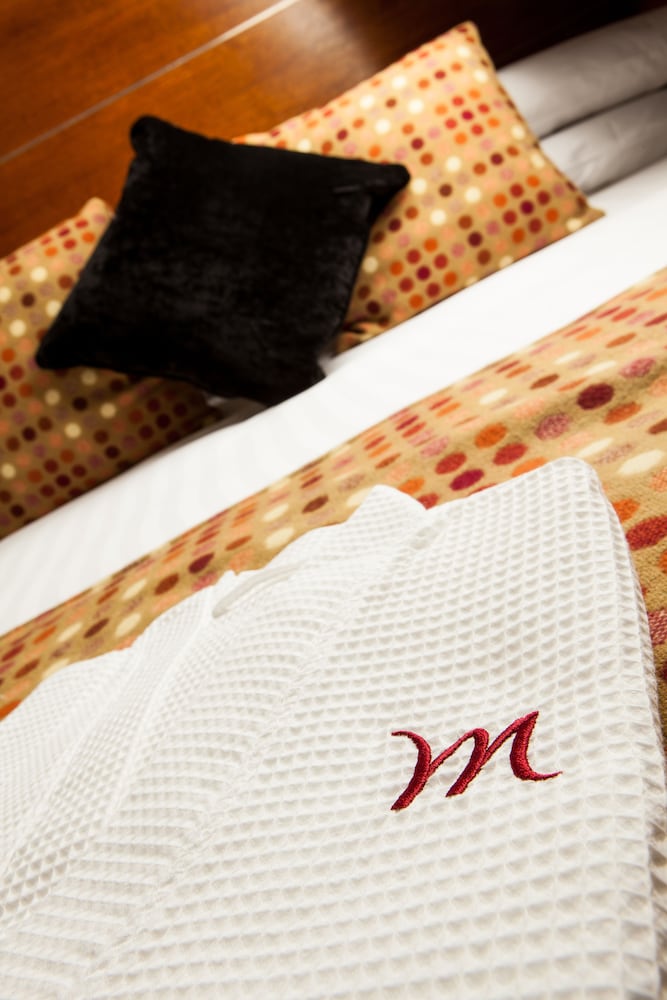 MERCURE YORK FAIRFIELD MANOR HOTEL 16/74