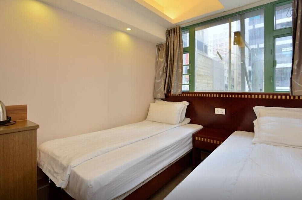 HK Mingdu Hotel 8/43
