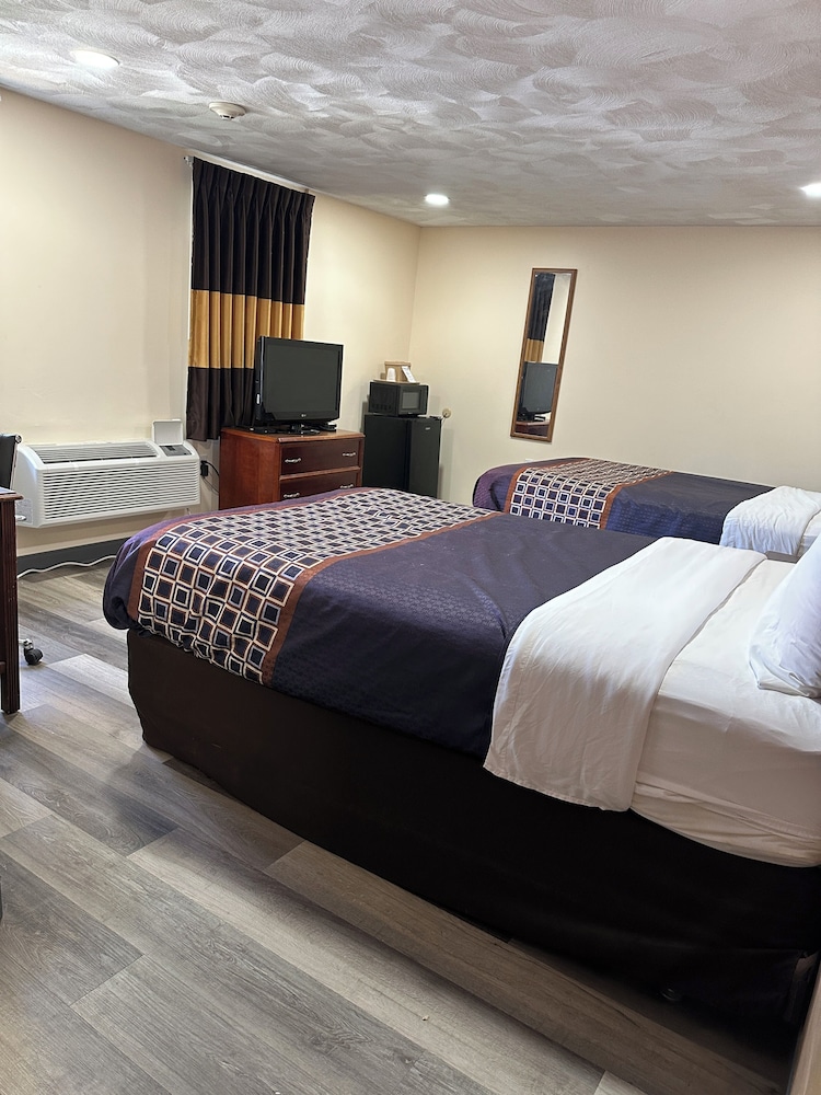 Wickford Motor Inn 26/53