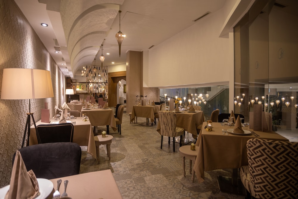 Dellarosa Boutique Hotel & Spa 55/70