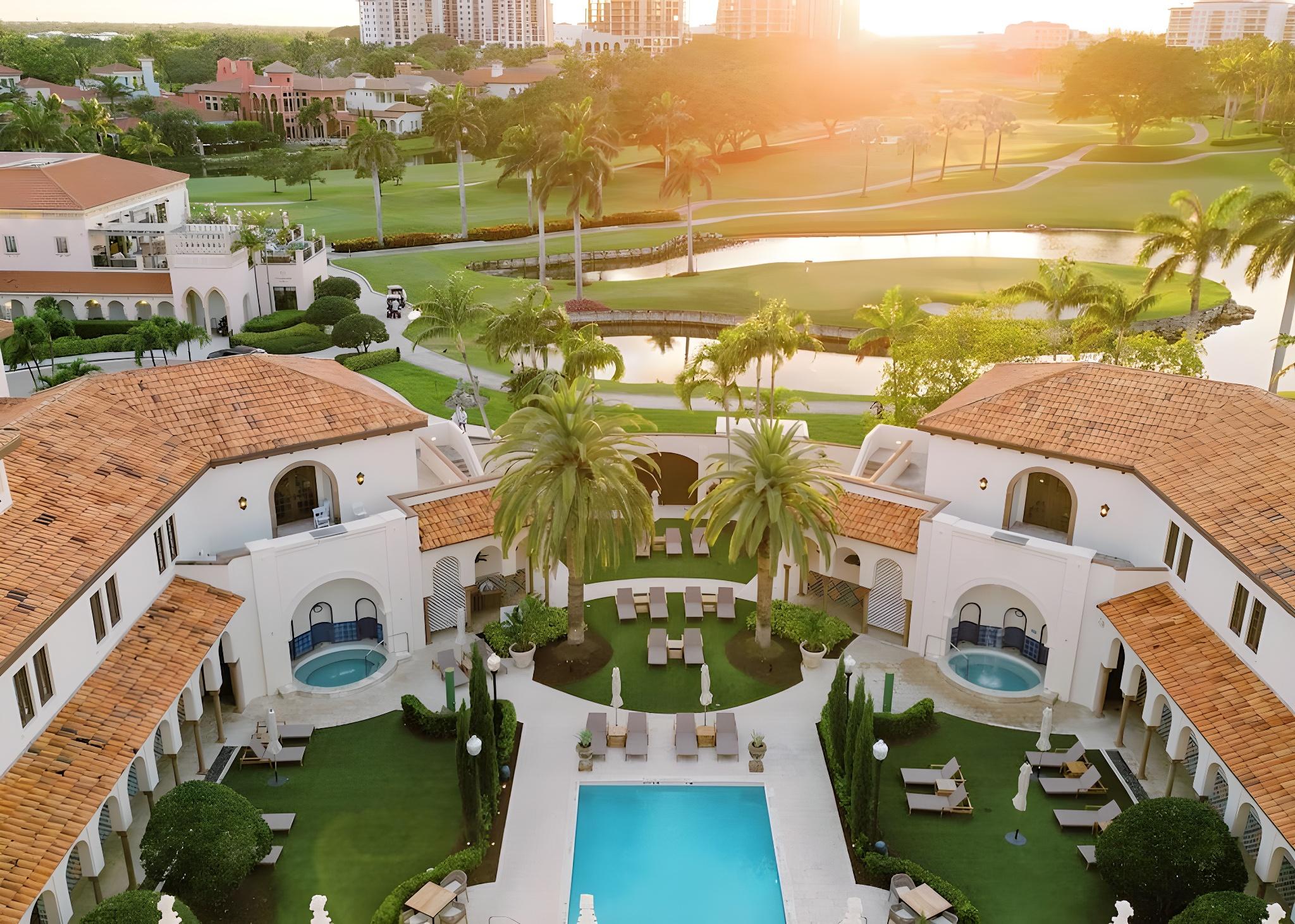 Cloister at The Boca Raton 19/25