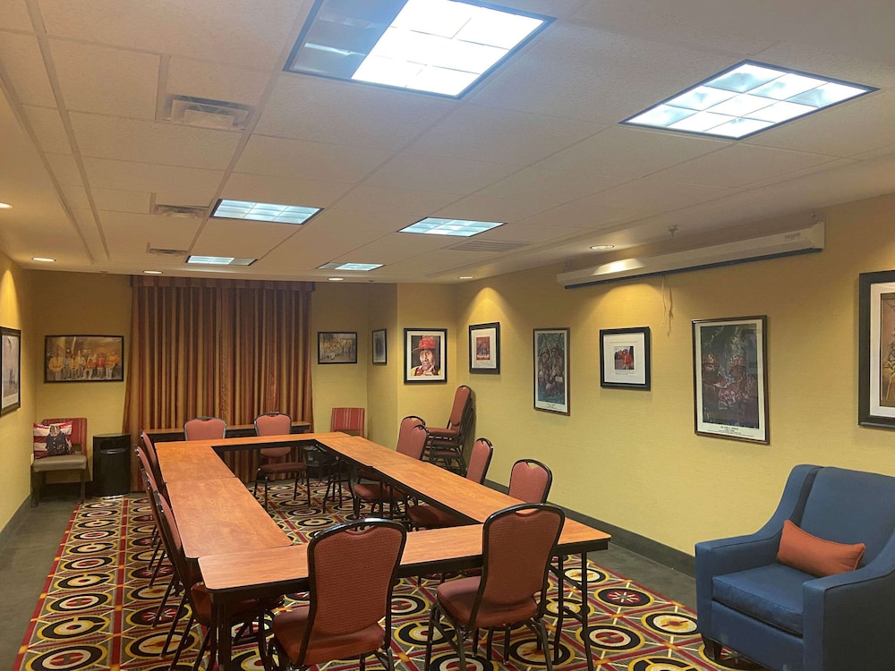 Comfort Suites Gallup East Route 66 and I-40 39/42