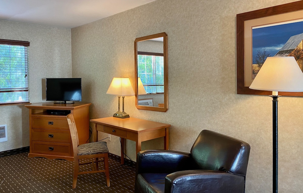 Cousins Country Inn 22/26