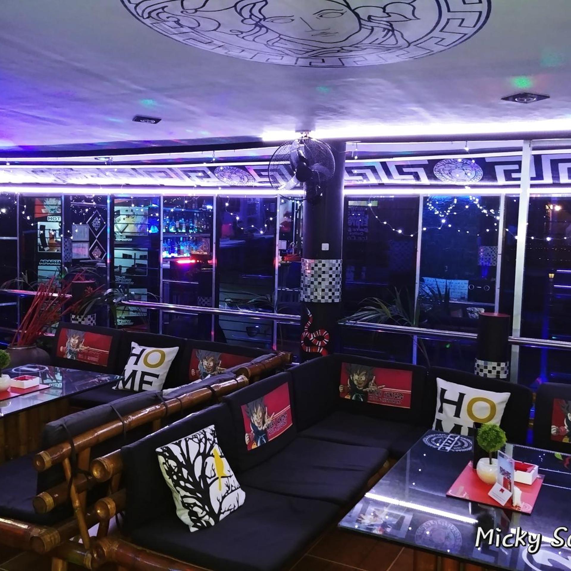 Micky Santoro Hotel & Restaurant 25/50