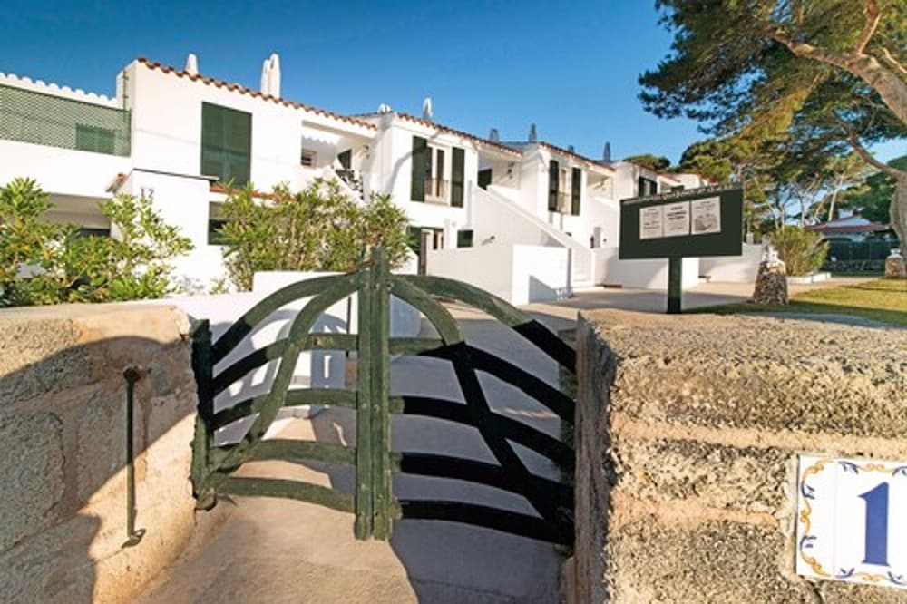 Cala Blanca Apartments 38/40
