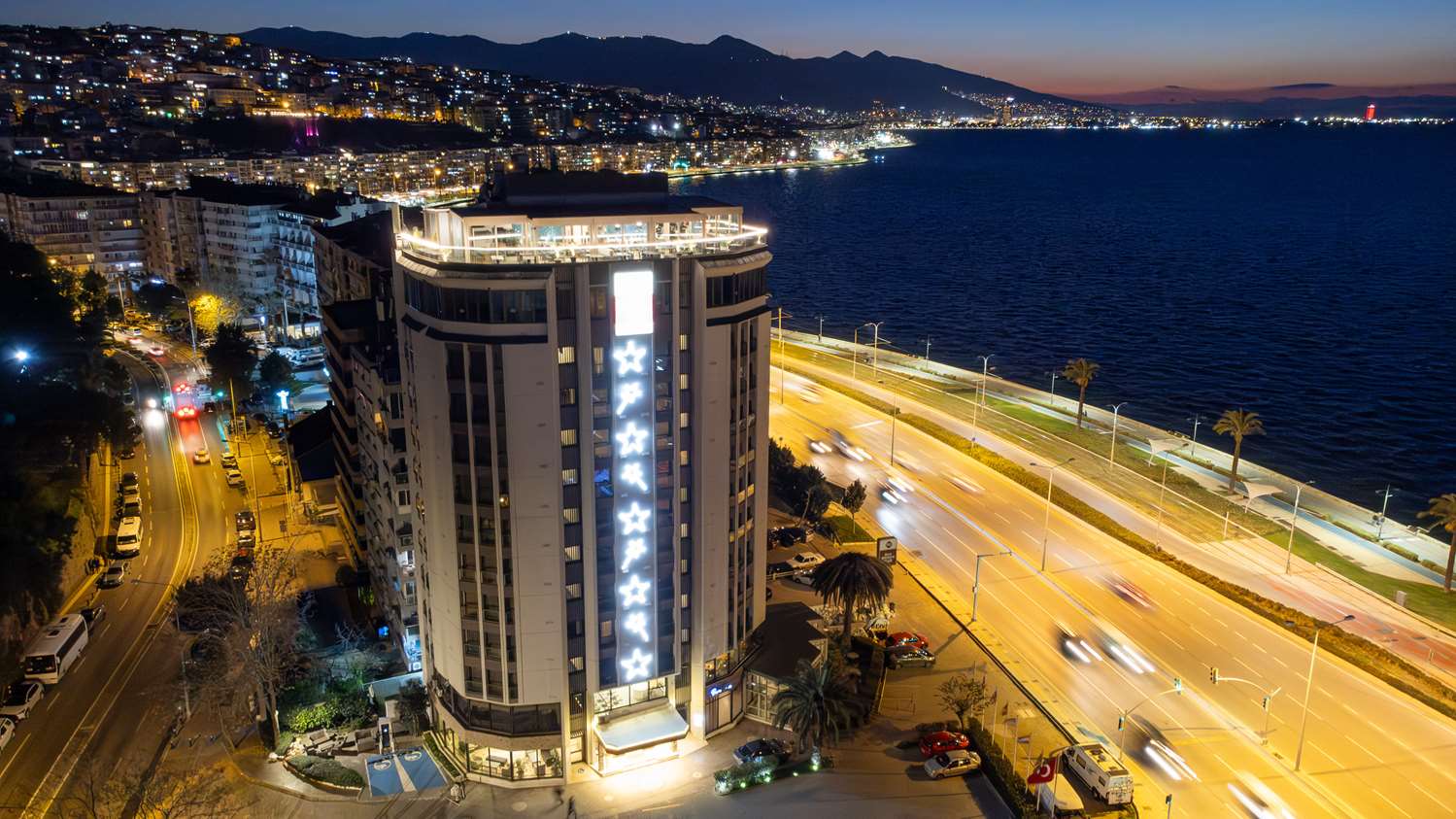Plus Hotel Konak 1/13