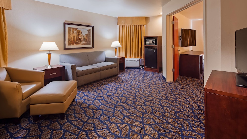 Best Western Plus Villa Del Lago Inn 30/41